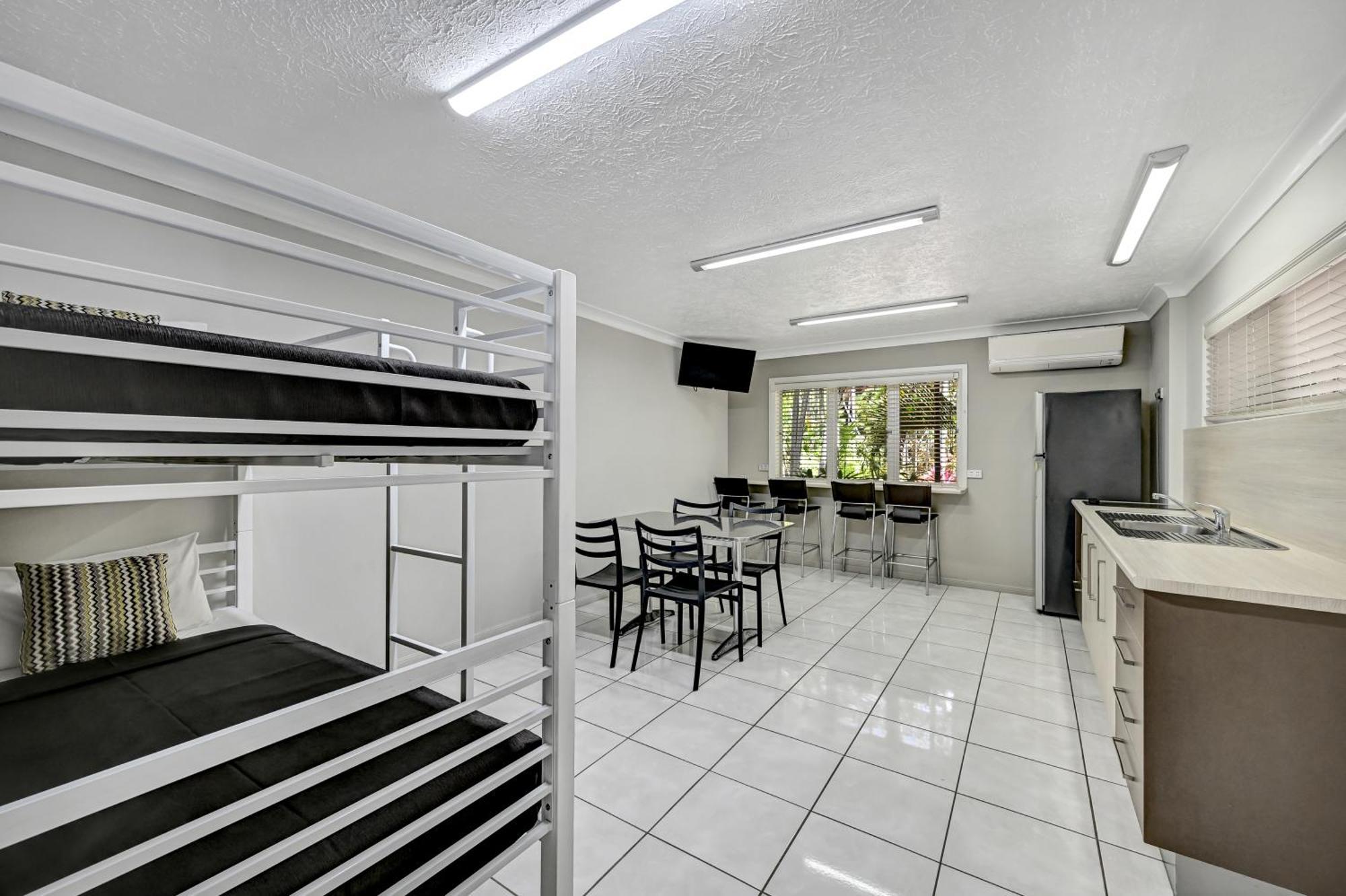 City Oasis Inn Townsville, Surestay Collection By BW Exterior photo